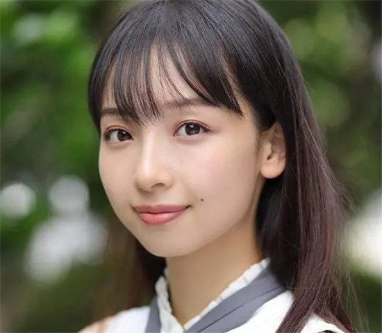 华村飞鸟(华村あすか)是谁 华村飞鸟个人资料预览图