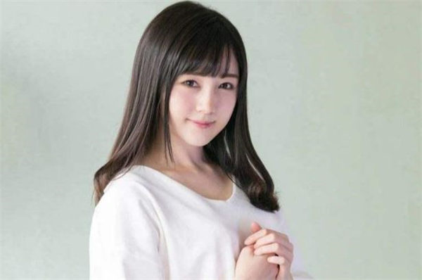 铃原爱蜜莉是谁 铃原爱蜜莉个人资料预览图