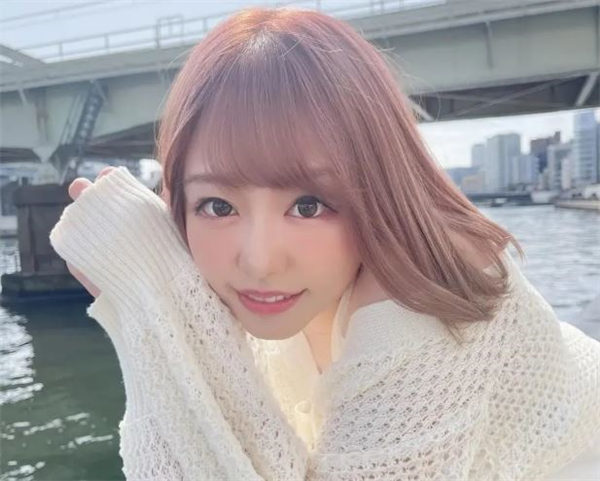 滨崎真绪是谁 滨崎真绪个人资料预览图