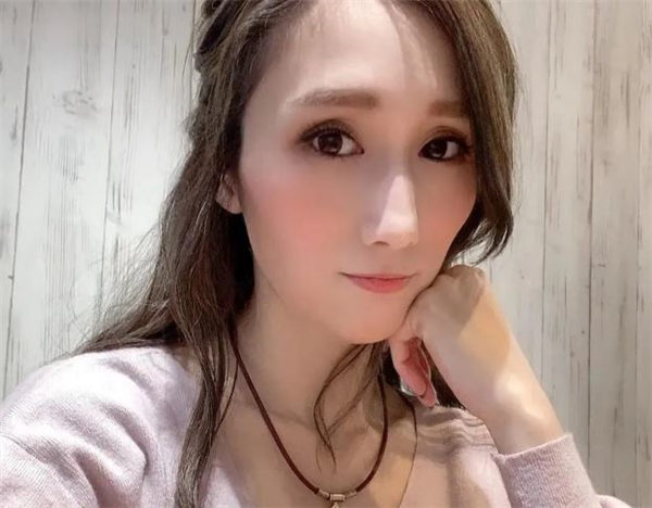 京香julia是谁 京香julia个人资料预览图