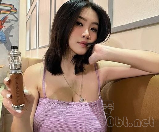 Anastasya Khosasih是谁 一位电竞美女预览图
