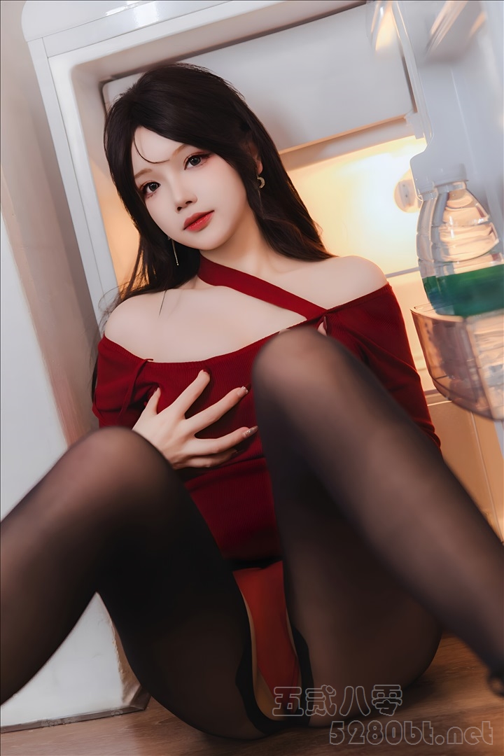 Coser@雪晴Astra – NO.086 红裙黑丝小娇妻 [65P2V-1.68GB]推荐预览图