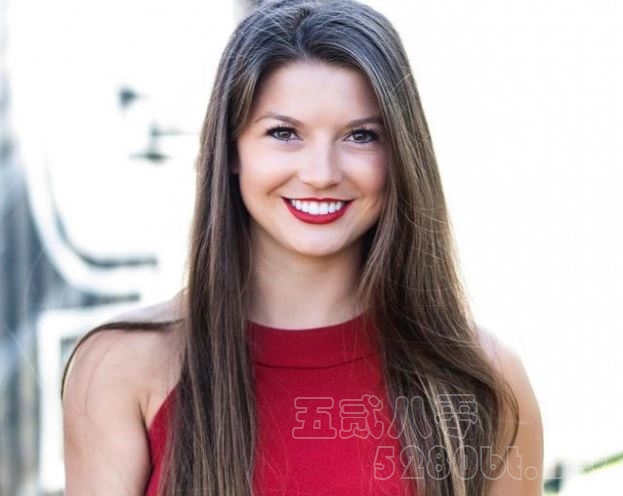 Hannah Barron(汉娜·巴伦)是谁 为什么她会走红预览图