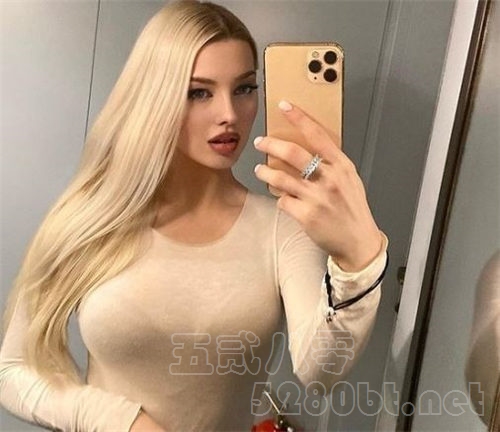 shuysskaya是谁 真有点像芭比娃娃预览图