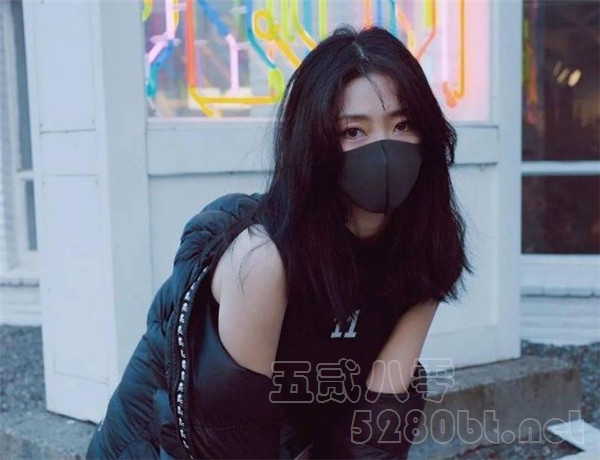 玩偶姐姐是谁 不戴口罩露脸的样子预览图