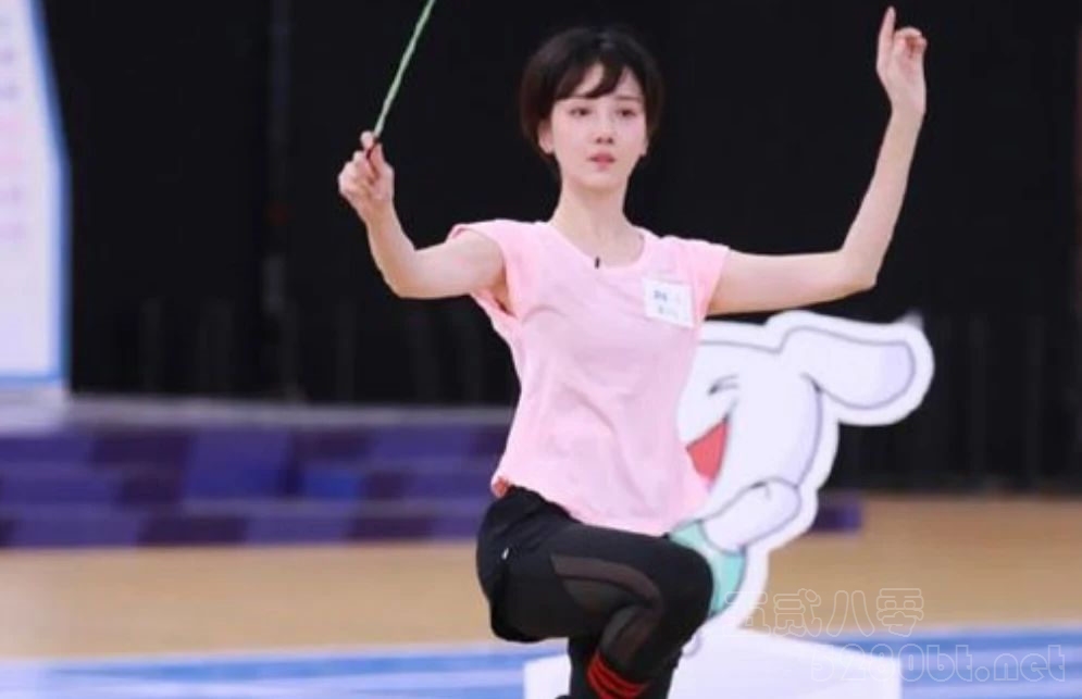 那个会射箭的漂亮小姐姐是谁？她的名字叫陈小纭预览图