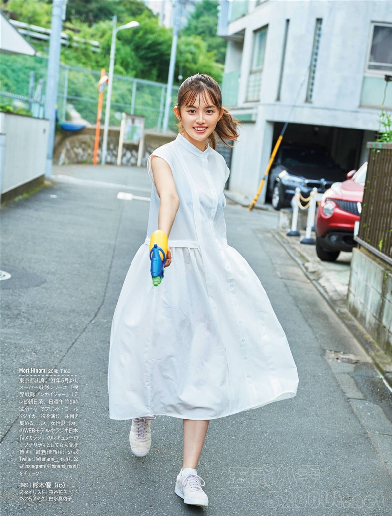 森日菜美戴眼镜的样子 还是很萌滴预览图