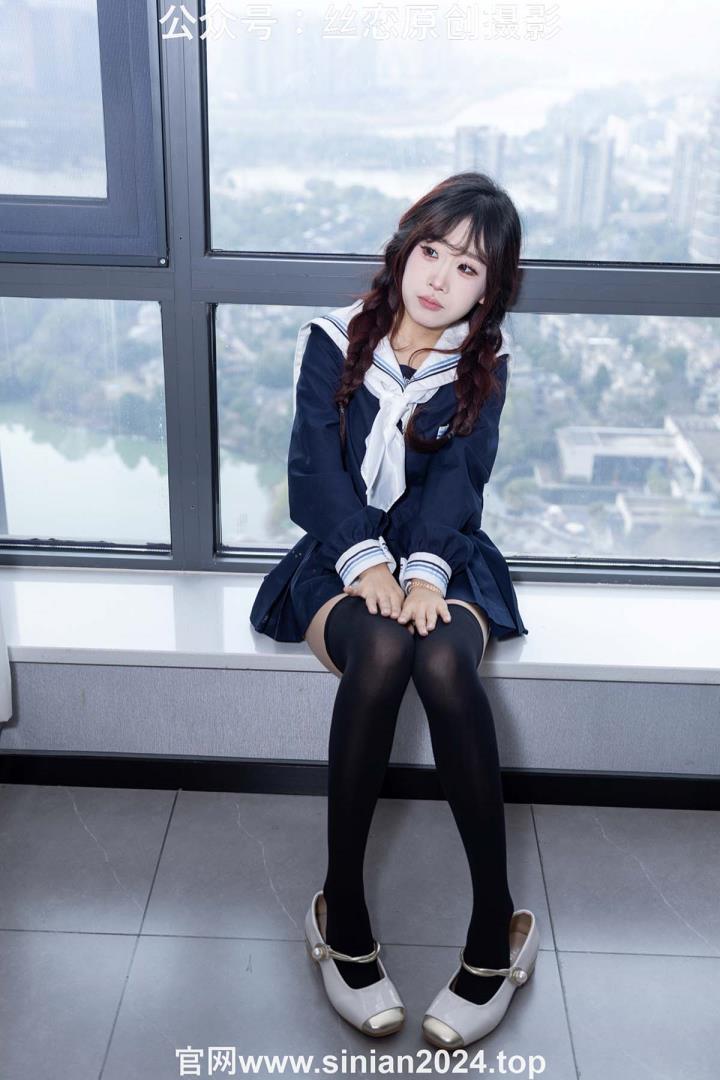 丝恋摄影 VOL.017 小梦-学院风 jk连衣裙 黑色丝袜 白色小皮鞋[168P+1V／4.33GB]推荐预览图