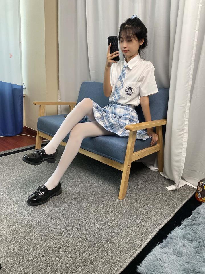 三禾摄影 VOL.050 JK套装 白丝 下皮鞋[211P+14V／2.81GB]推荐预览图