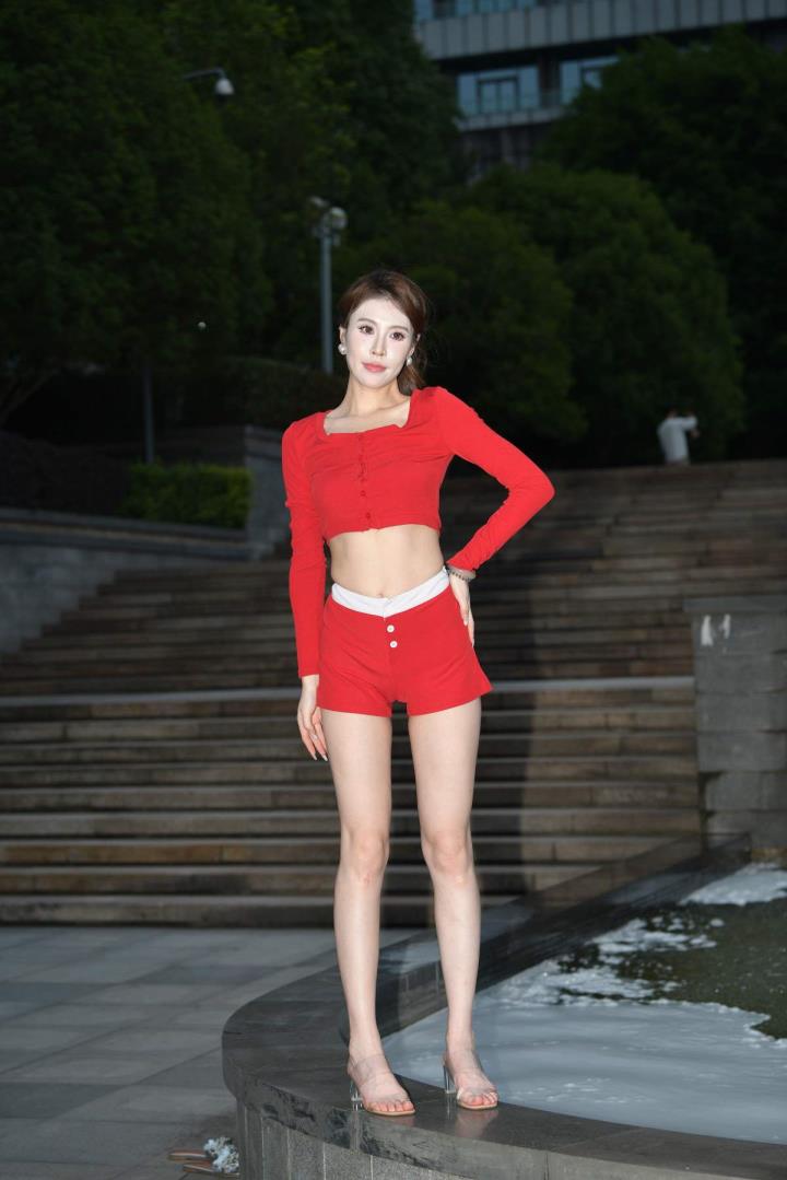 精选街拍Ⅱ作品 VOL.4793 红色休闲装[81P／242MB]推荐预览图