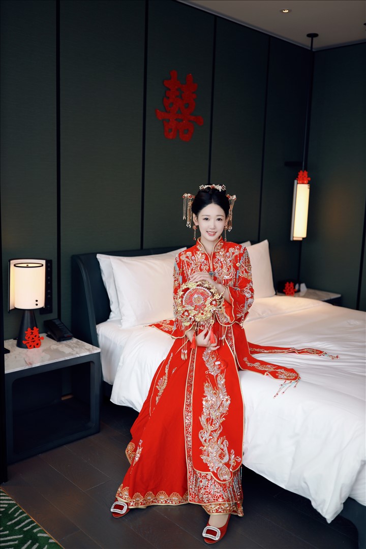 轻熟欲感女神@唐安琪 新娘写真 [93P-986MB]推荐预览图