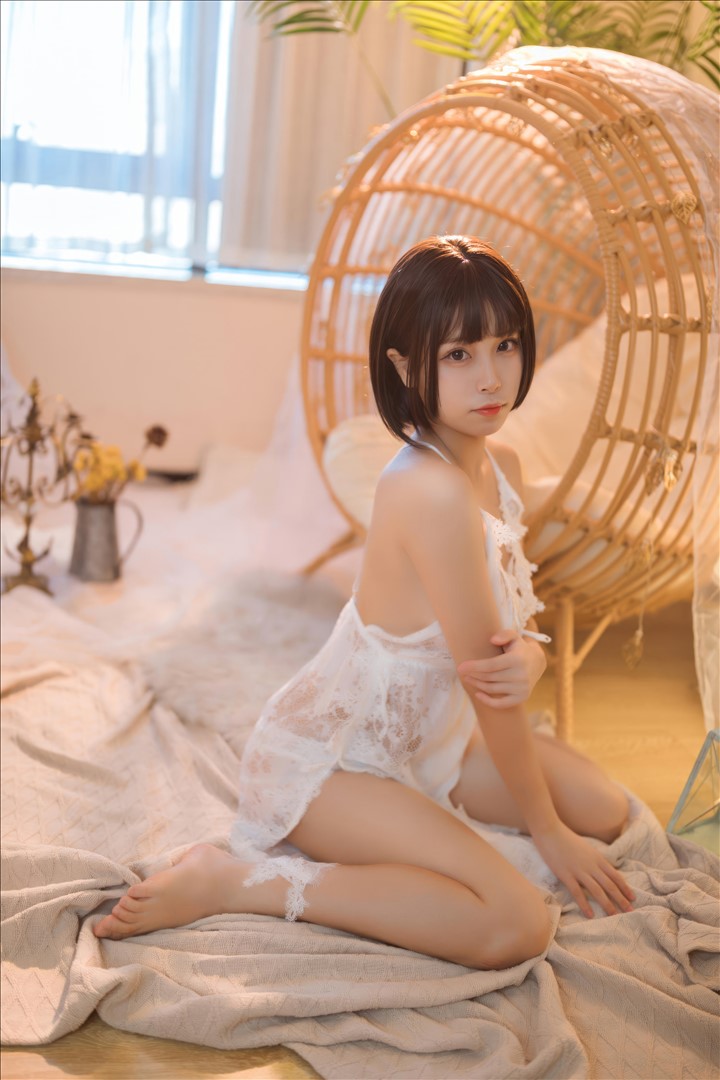 禁欲纯欲魅魔@三無人型 日落[32P-108.7M]推荐预览图