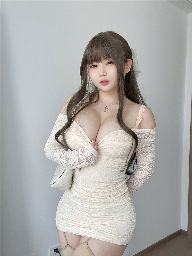 又纯又欲水润@是依酱吖 学校约会日 [30P+4V／973MB]推荐预览图