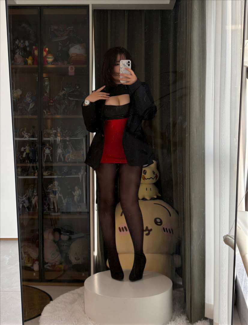 肉欲微甜软媚@阿半今天很开心 社畜自拍[76P-3V-459.3M]推荐预览图