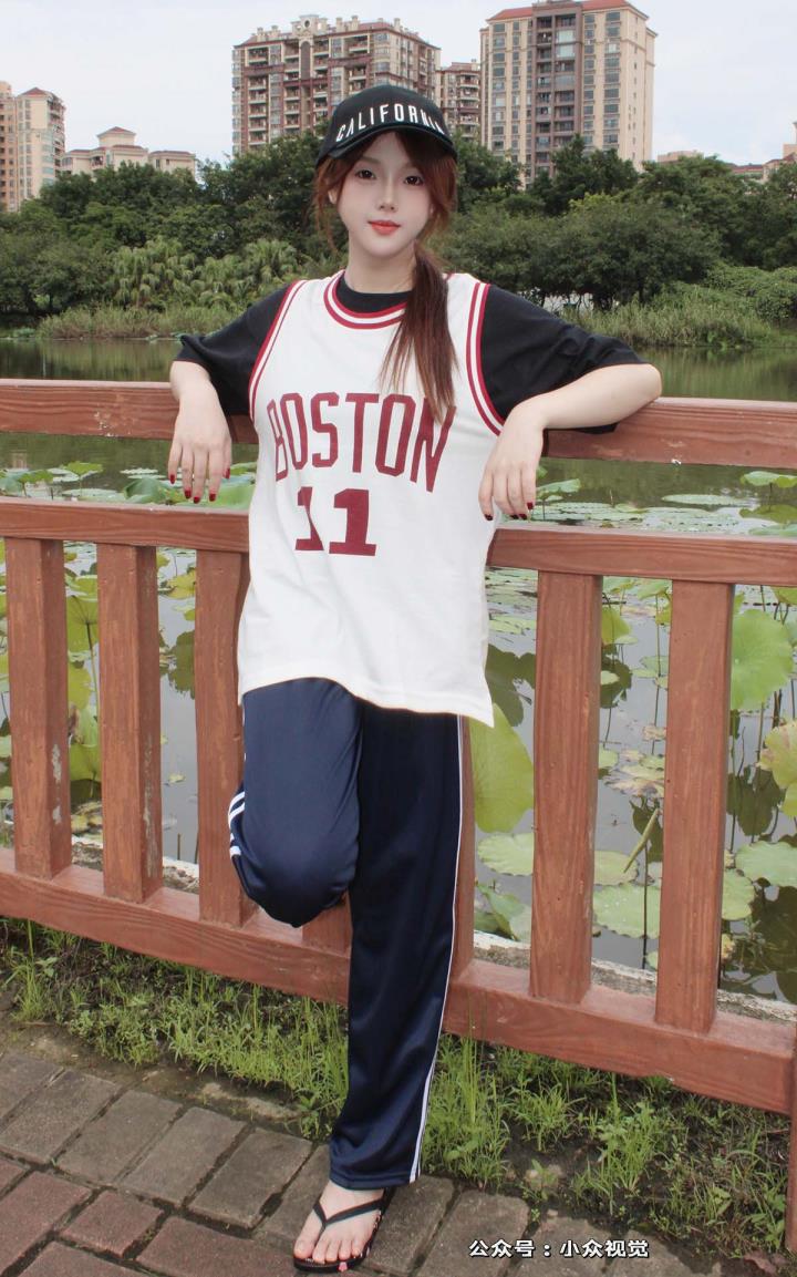 小众视觉 VOL.0044 小薯条[11*+1V／5.34GB]推荐预览图