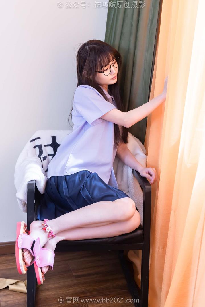 [BoBoSocks袜啵啵]VOL.661 甜甜圈-按摩拖鞋、白休闲袜、足部、jk制服[166P+1V／6.84GB]推荐预览图