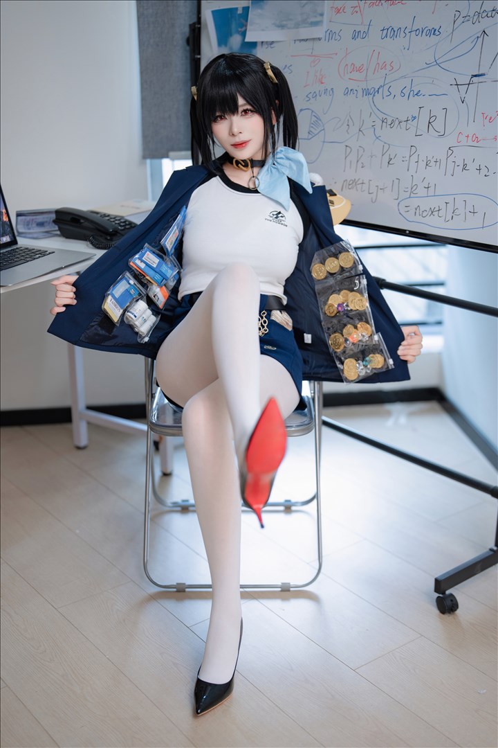 轩萧学姐 Nikke胜利女神 索拉[50P-158M]推荐预览图