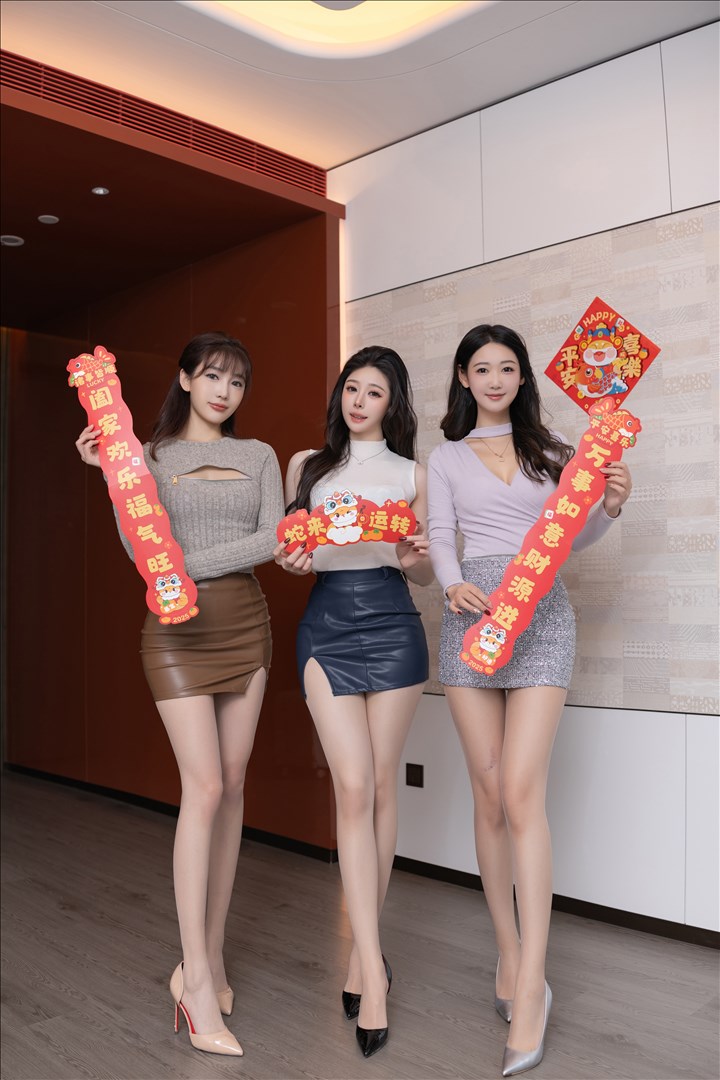 陆萱萱 内购纯净版  &是小逗逗&唐安琪  三姐妹闹新春[101P／1.70GB]推荐预览图
