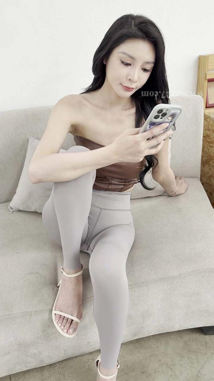 橙子摄影 - 紧致灰（下）[1V／5.85GB]推荐预览图